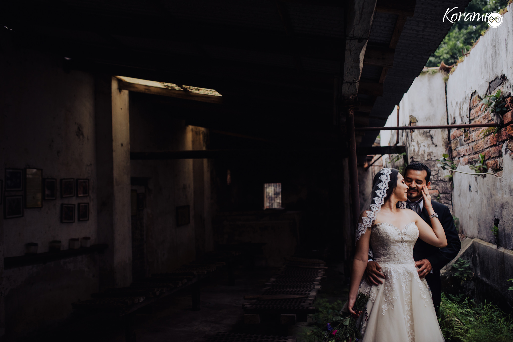 fotografo_de_bodas_Colima-Fotografia_de_bodas-Vestido_de_novia-Vestidos_de_novia-Haciendas_Mexico-Haciendas_Colima-Bodas_Colima-Organizacion_de_eventos_Colima-wedding_dress-wedding_day-0