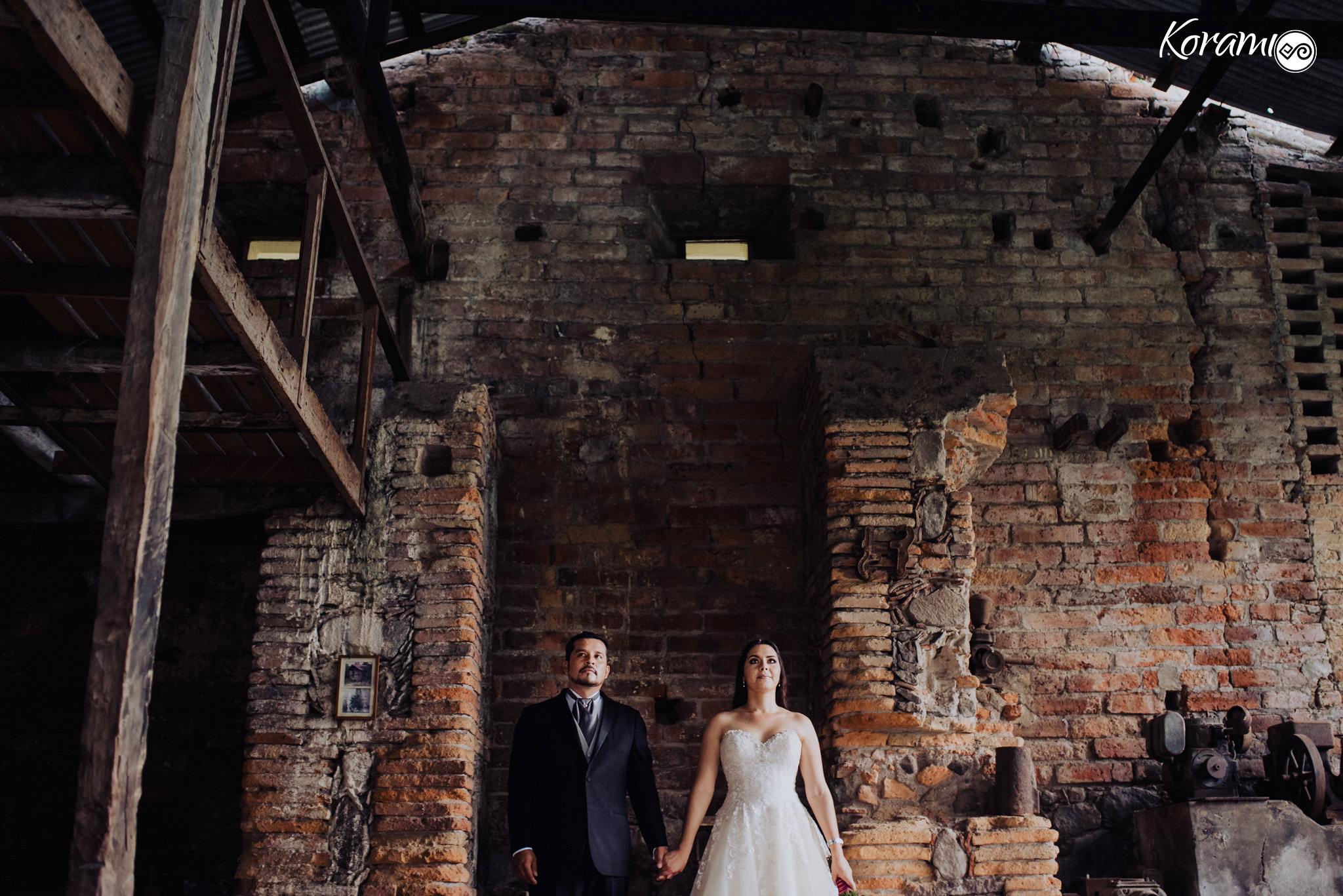 fotografo_de_bodas_Colima-Fotografia_de_bodas-Vestido_de_novia-Vestidos_de_novia-Haciendas_Mexico-Haciendas_Colima-Bodas_Colima-Organizacion_de_eventos_Colima-wedding_dress-wedding_day-0