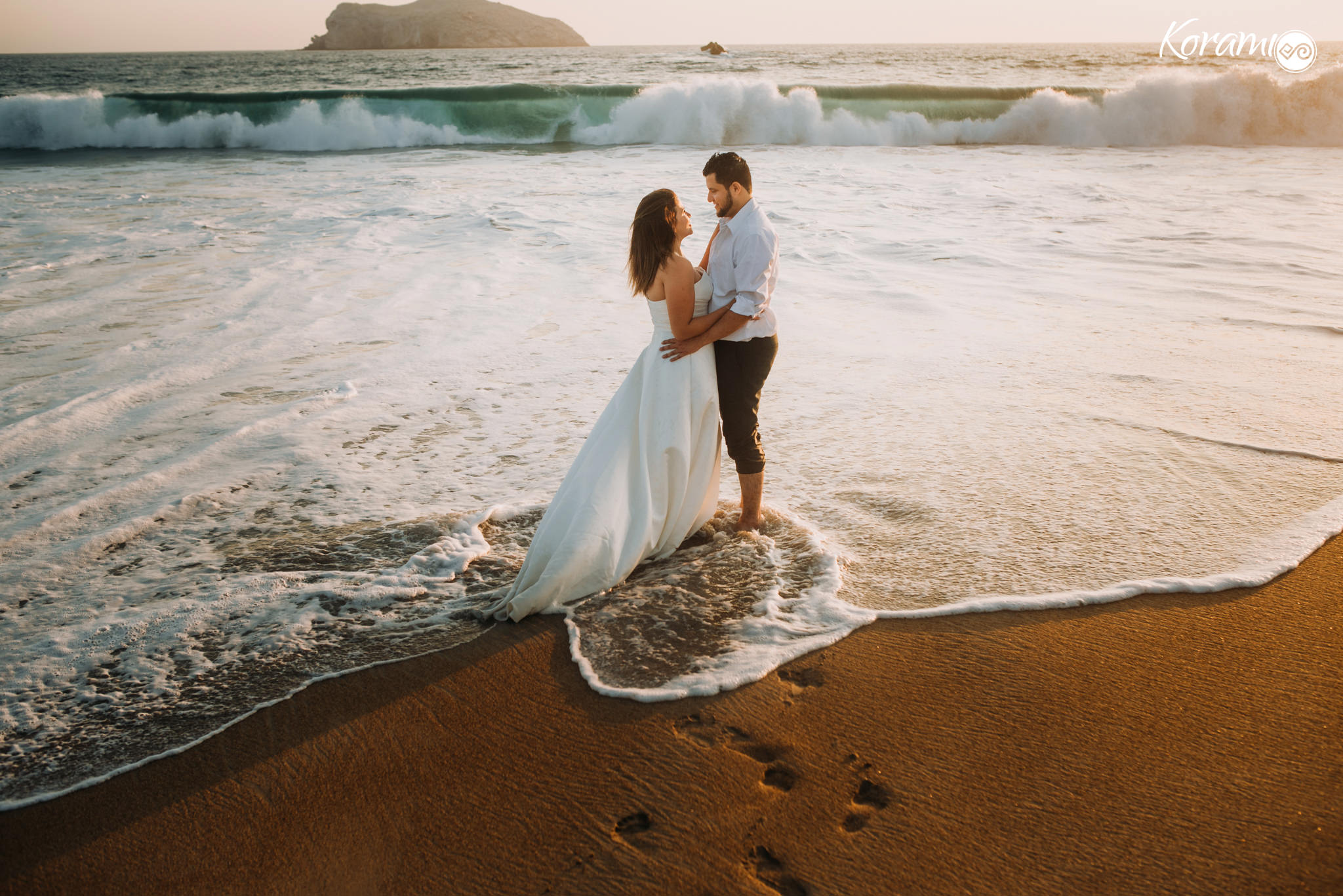 Trash the dress ∞ Peña Blanca, Manzanillo ∞ Mary+Javier