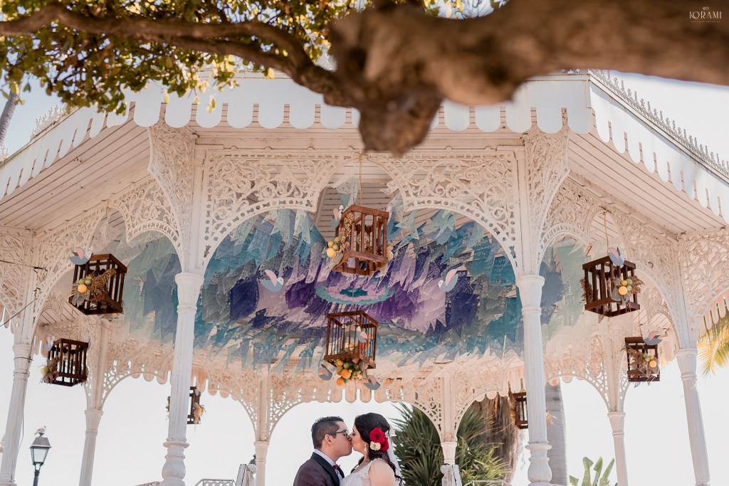 Wedding Colima∞ Comala ∞ Templo San Miguel ∞ Victor Terriquez  Eventos ∞&nbsp;Pau+Carlos